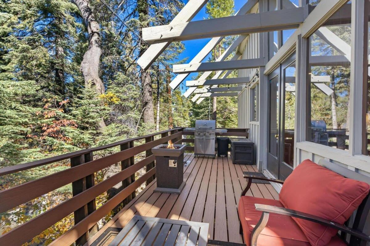 Snowflower Cabin Modern Luxe, 2 Level, 1500 Sqft, Ac, View, Dogs, Walk To Village Лейк-Эрроухед Экстерьер фото